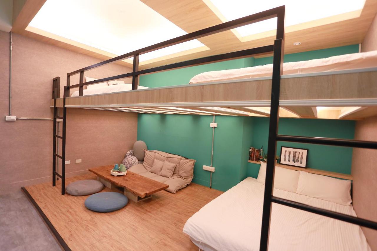 BIRD series B&B&Hostel複合式民宿 Tainan Exterior foto