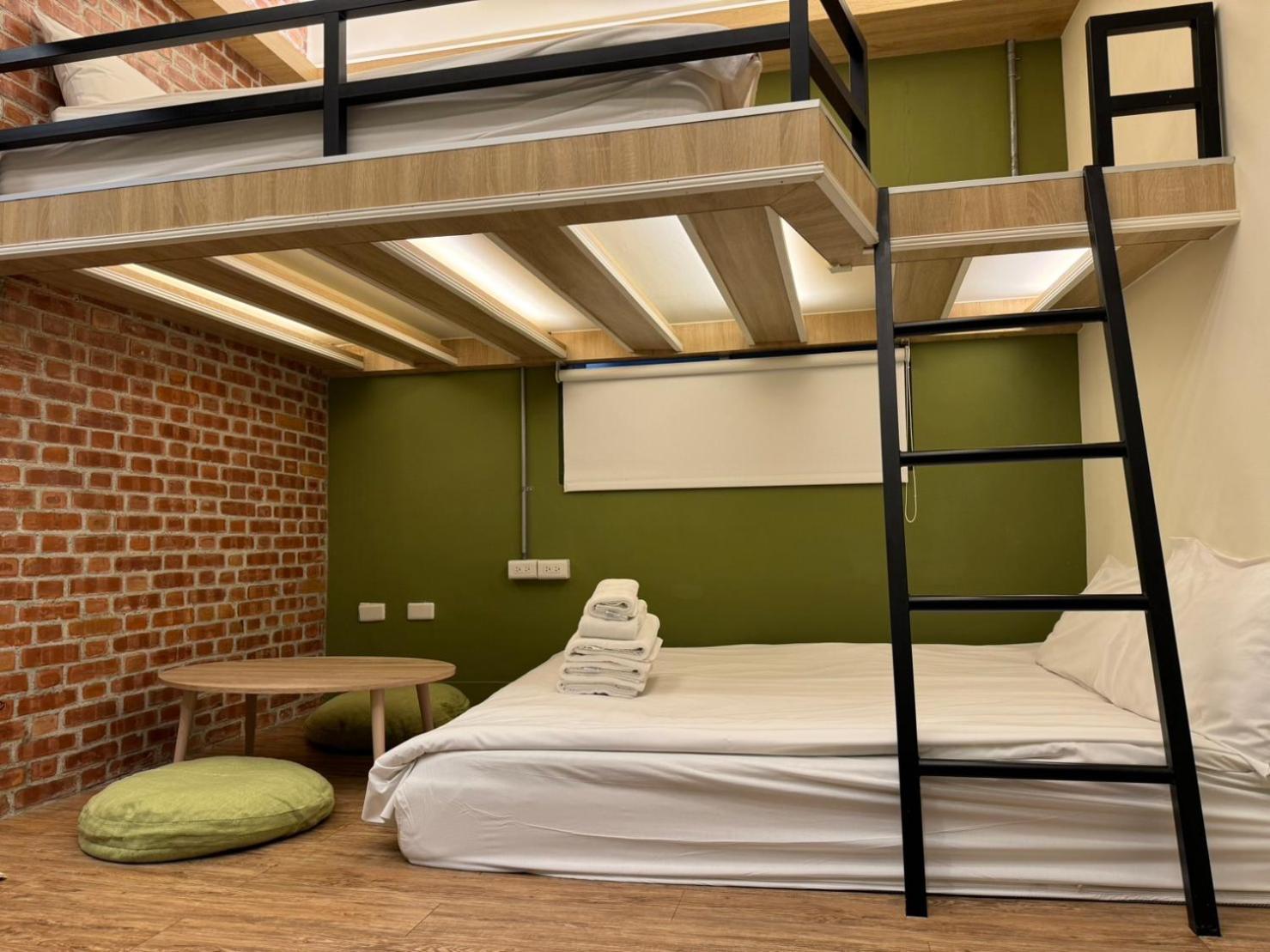BIRD series B&B&Hostel複合式民宿 Tainan Exterior foto