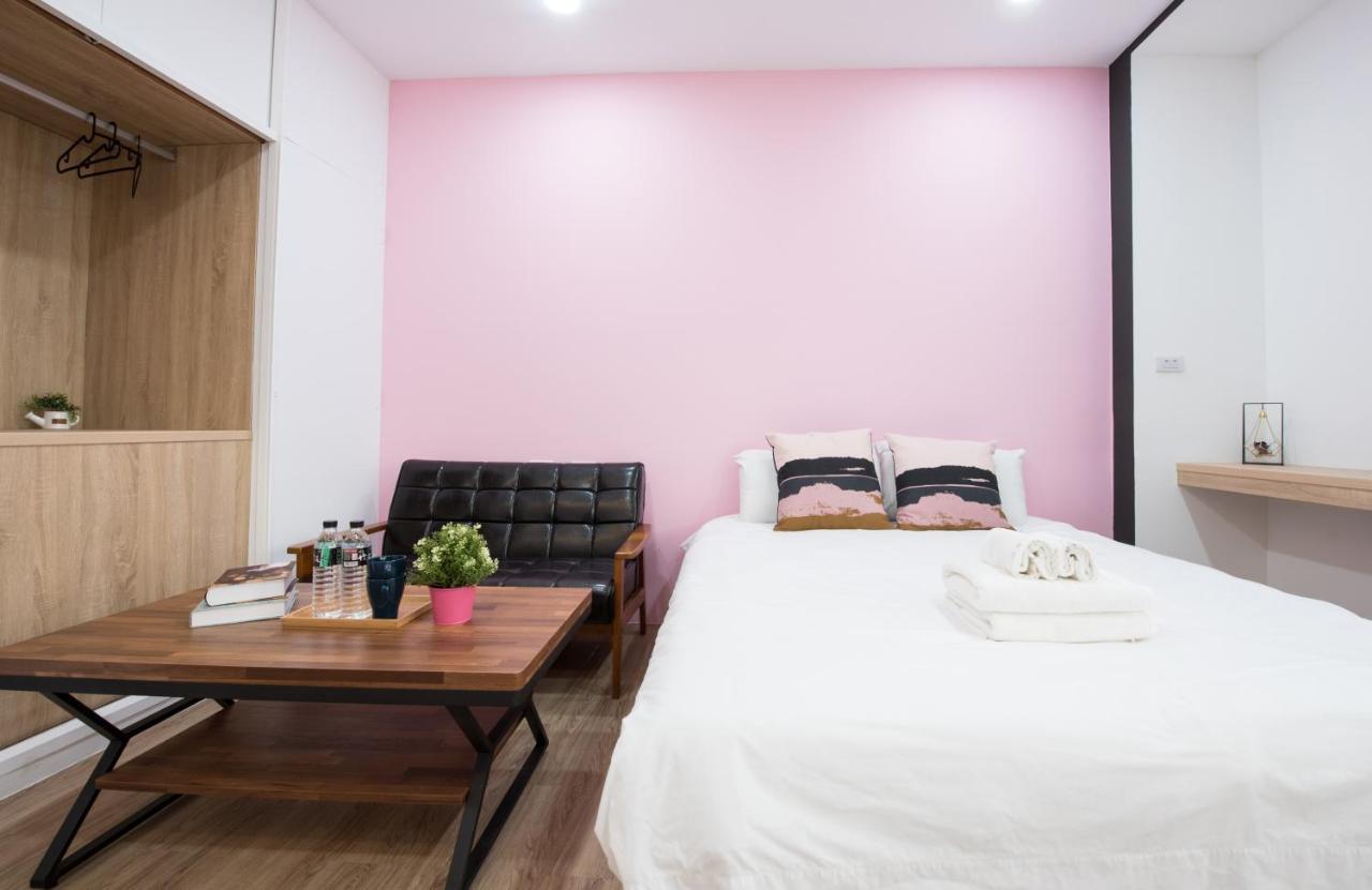 BIRD series B&B&Hostel複合式民宿 Tainan Exterior foto