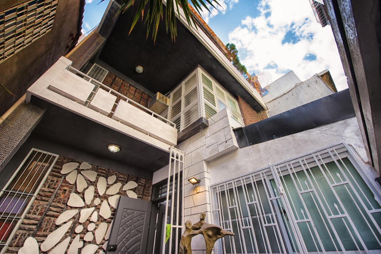 BIRD series B&B&Hostel複合式民宿 Tainan Exterior foto