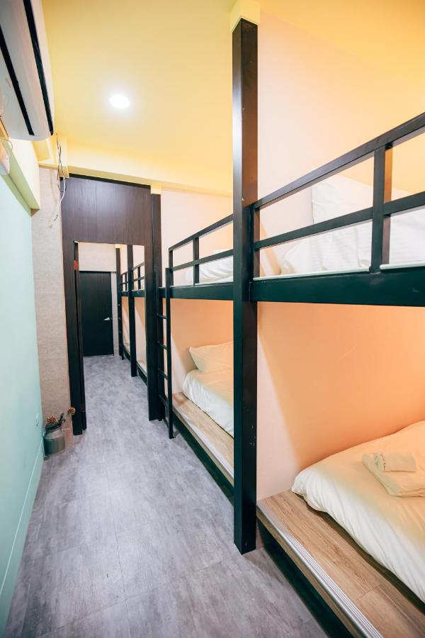 BIRD series B&B&Hostel複合式民宿 Tainan Exterior foto