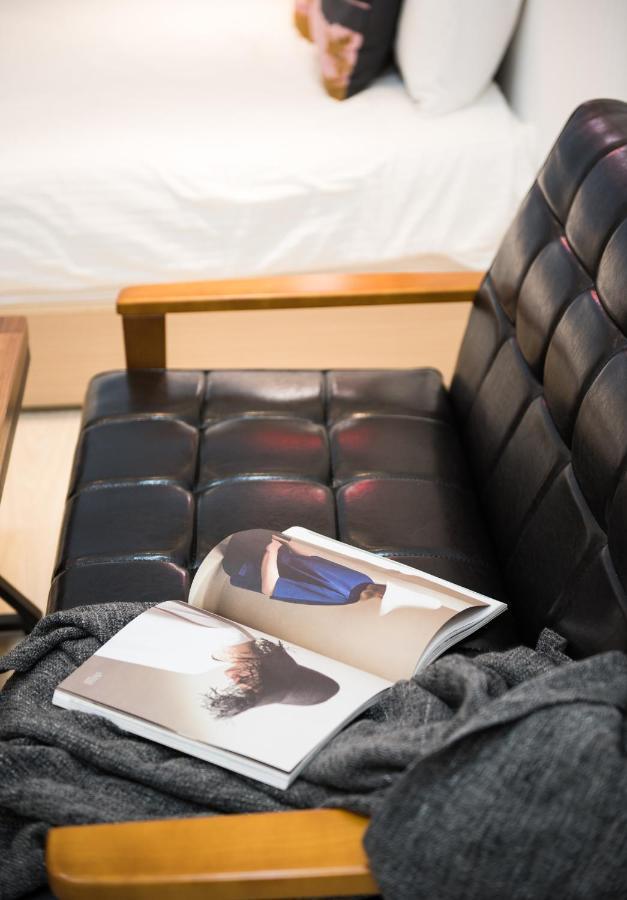BIRD series B&B&Hostel複合式民宿 Tainan Exterior foto